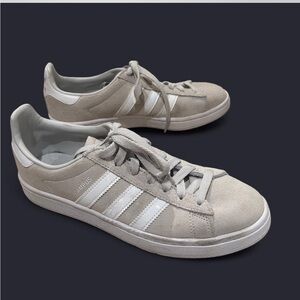 Adidas Sneakers in Tan -Size 7